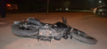Esquina: acompañante de un motociclista murió tras chocar contra un camión